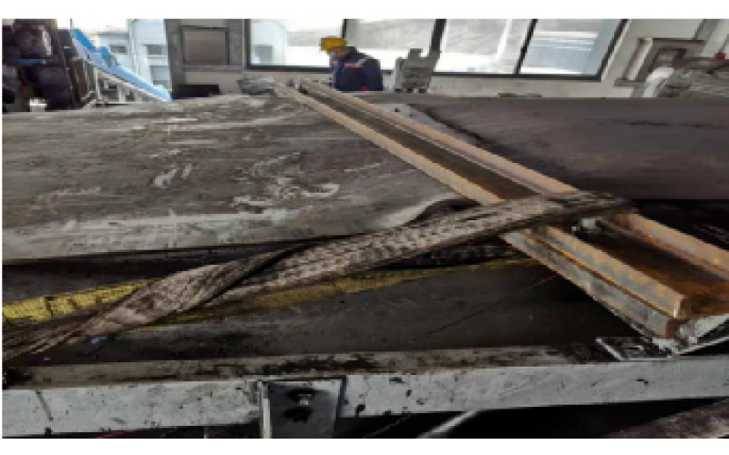 KWZK万搏体育在线注册,万搏体育（中国）钢丝输送带硫化机胶接工艺流程分享